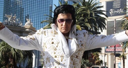 ¿Las bodas oficiadas por “Elvis” en Las Vegas son legales? 