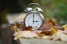 Cambio de horario invierno 2025 México y Estados Unidos. ¿Se adelanta o se atrasa? Estados donde aplica