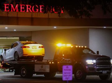Tragedia en Austin: Vehículo se estrella contra sala de emergencias de un hospital. VIDEO