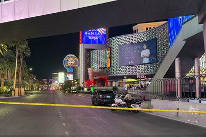 Tiroteo en Las Vegas: Hombre mata a dos tras disputa en redes sociales y se entrega a la policía