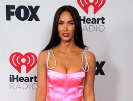 Megan Fox y el atuendo de 'Barbie' con el que presumió sus curvas