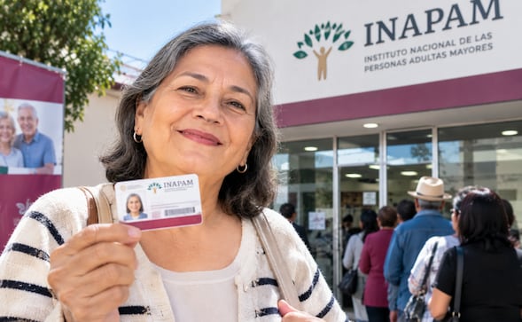 ¿Cómo tramitar la credencial INAPAM en octubre 2026 para recibir aguinaldo? Guía actualizada