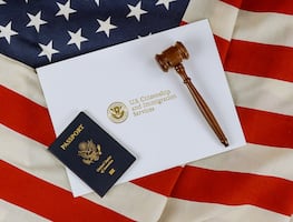 USCIS tendrá NUEVOS AGENTES especiales para investigar, arrestar y deportar a inmigrantes