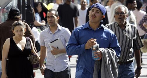 Latinos de EU representan la octava economía mundial, según un estudio