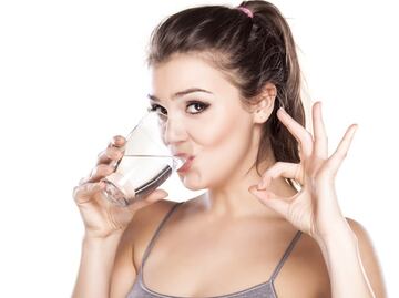 ¿Cómo la hidratación reduce el riesgo de insuficiencia cardíaca?