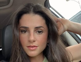 Rachel Yaffe, influencer de 27 años, muere tras luchar contra extraño cáncer. Su último mensaje