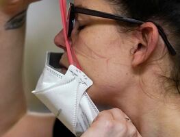 Inventan nueva técnica para alargar vida de cubrebocas N95
