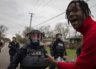Policía que disparó contra afroamericano confundió su pistola