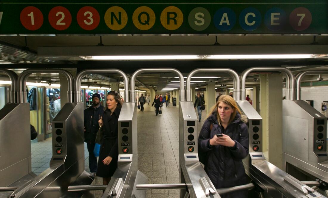 Llegan a casi $3 dólares nuevos precios de boletos para el metro de Nueva York. Foto: AP