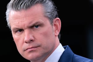 EU lanza operación militar en Ormuz y advierte a Irán: "Si atacas te enfrentarás con un poder devastador"