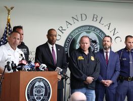 Actualización del tiroteo en iglesia mormona de Michigan: hay 2 muertos y 8 heridos; policía abate al agresor