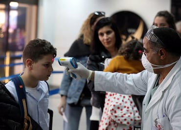 Destinos de EU que obligan a los viajeros a hacer cuarentena
