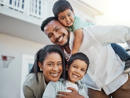 Más de 9.5 millones de hispanos son propietarios de vivienda en Estados Unidos