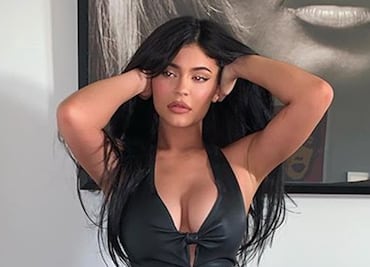 Kylie Jenner arrasa con microbikini en fiesta de Kim Kardashian