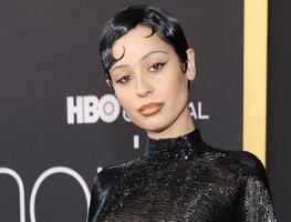 Alexa Demie, de 'Euphoria', luce revelador vestido transparente braless