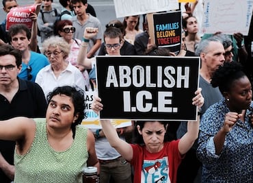 Piden frenar deportación de inmigrante cuya hija padece leucemia