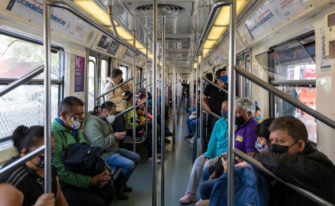 Usuarios reportan fallas en Línea 5 del Metro CDMX hoy. Foto: iStock / Erich Sacco