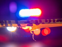 Reportan varios muertos tras estrellarse avión pequeño en zona residencial de Filadelfia, EU. VIDEO