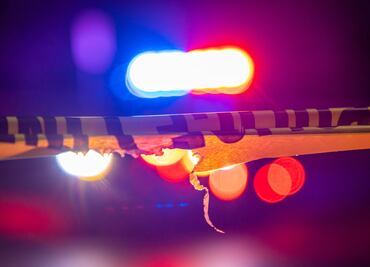 Reportan varios muertos tras estrellarse avión pequeño en zona residencial de Filadelfia, EU. VIDEO