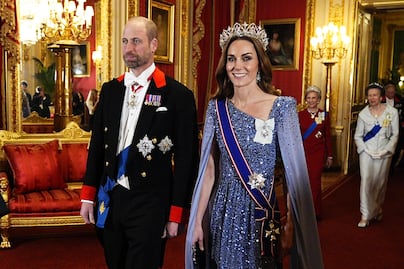 ¿La verdadera reina? Kate Middleton usó impresionante tiara, que Camila jamás ha portado, en banquete de Estado 