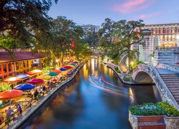 ¿Qué hacer y ver en el Festival del Vino y la Comida de San Antonio?