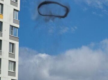 VIDEO. ¿Portal  extraterrestre? Misterioso anillo negro sobre cielo de Moscú