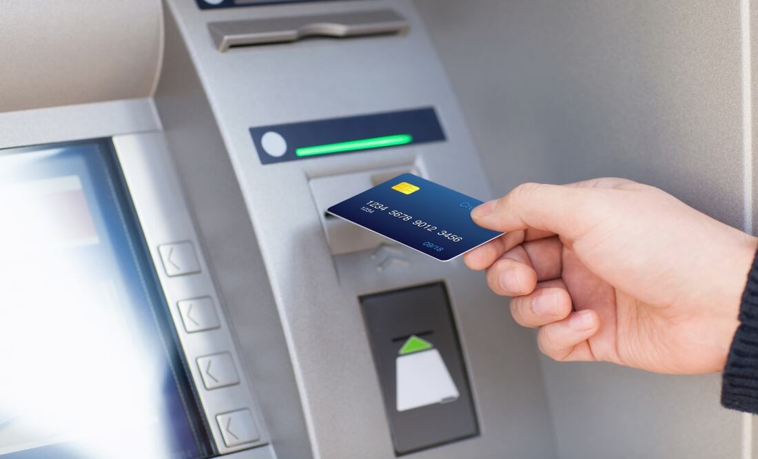 Comisiones bancarias: ¿Por qué se pagan y cómo evitarlas? Foto: iStock / Prykhodov