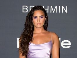 Demi Lovato 'enciende' Instagram con foto en lencería negra