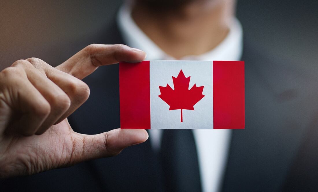 Trabajo en la Embajada de Canadá. iStock/ NatanaelGinting