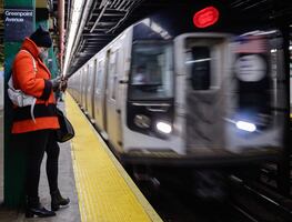 Metro de Nueva York suspende 3 líneas por personal con Covid-19