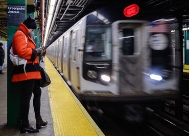 Metro de Nueva York suspende 3 líneas por personal con Covid-19