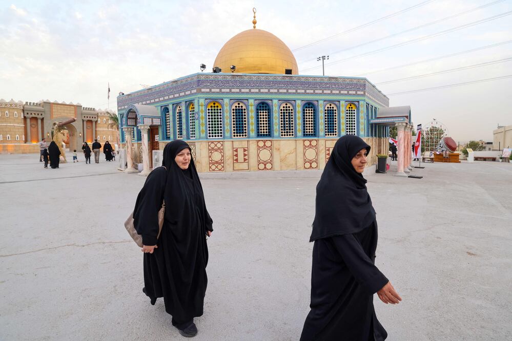 ¿Provocación? Judíos ingresan a la explanada de las Mezquitas de Jerusalén, el tercer lugar más sagrado del islam. (Photo by ATTA KENARE / AFP)