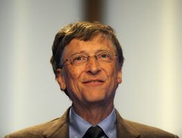 Los 4 libros “de lectura obligada” que Bill Gates recomienda leer este verano 2024