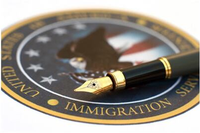 Las estafas más comunes de migración y cómo evitarlas