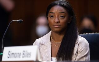 Simone Biles reclama a FBI más de mil mdd por abusos de Nassar