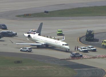¡Aterrador! Chocan dos aviones de Delta en la pista del aeropuerto de Atlanta