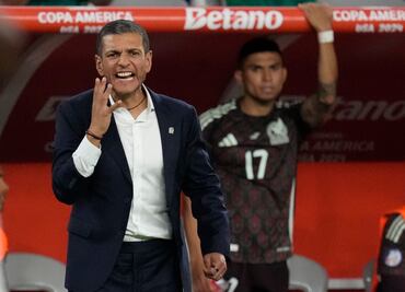 Federación mexicana confía en Jimmy Lozano a pesar del fracaso del Tri en Copa América