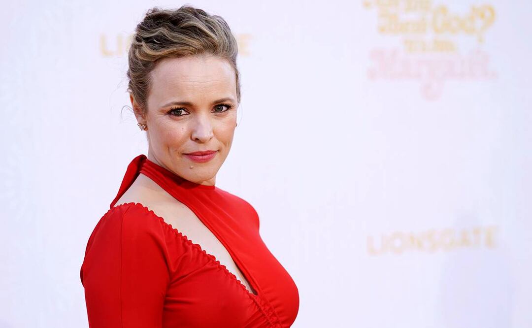 Rachel McAdams utilizó un vestido de Victoria Beckham en el estreno de su nueva cinta. Foto: AP Photo