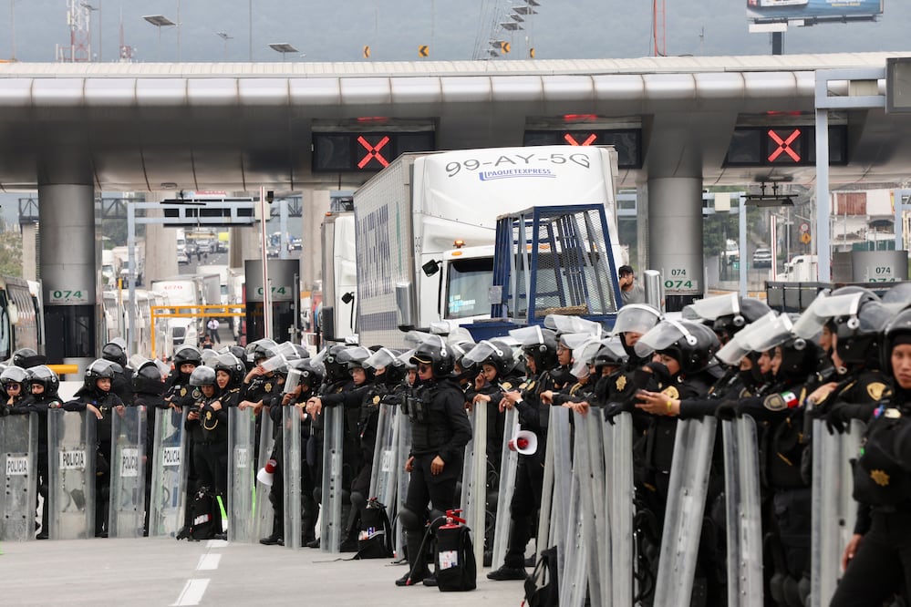 Más de 100 mil policías y militares blindan México por el Mundial 2026
Foto: Valente Rosas
