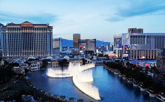  ¿Cuánto cuesta hospedarse en los hoteles más famosos y lujosos de Las Vegas?