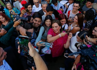 Xóchitl Gálvez promete “ser madre” de 250 mil niños mexicanos huérfanos por la violencia y covid