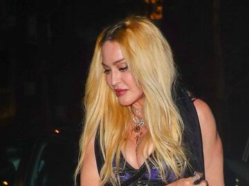 Madonna destila glamour con vestido traslúcido por calles de Nueva York