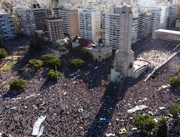 Rosario celebra a sus hijos campeones del mundo: Messi y Di María
