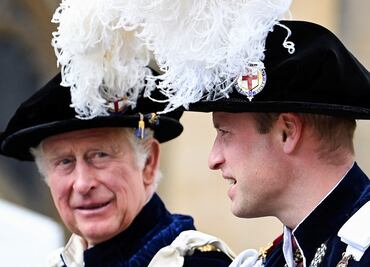Príncipe Carlos recibió bolsas de dinero como donaciones caritativas