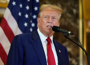 Hombre detenido armado cerca del mitin de Donald Trump niega intención de matarlo