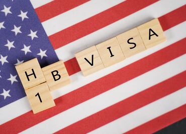 Estados Unidos dará más visas de trabajo temporal H-1B para 2025