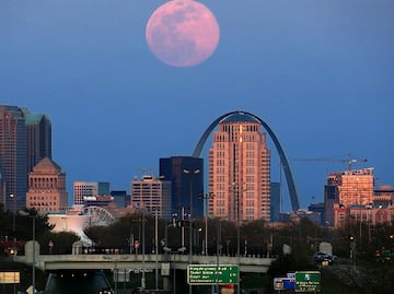 Galería: las mejores fotos de la superluna rosa de abril