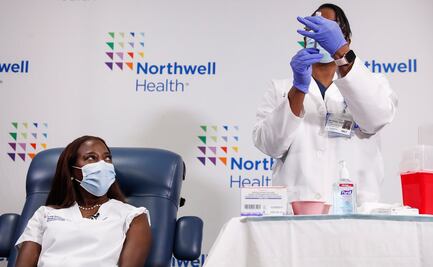 Hospitales de Nueva York afrontarán multas si no agilizan vacunación