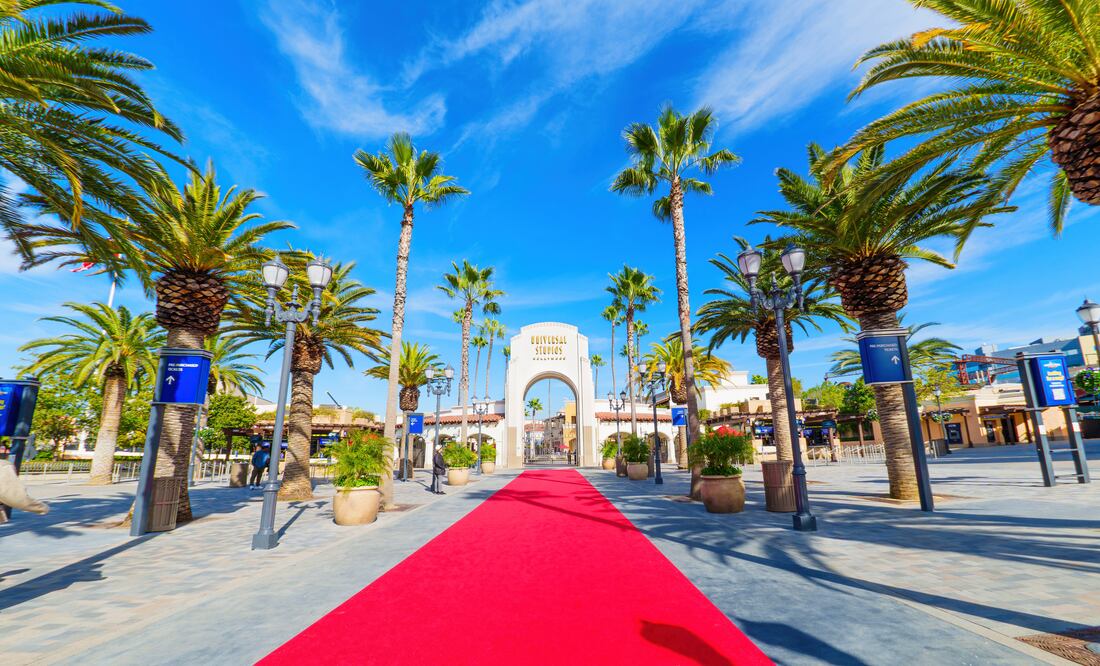 Universal Studios Hollywood/ iStock/ Ekaterina Chizhevskaya