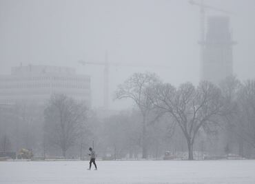 Fuertes nevadas y tormentas de hielo afectan a 150 millones de estadounidenses
